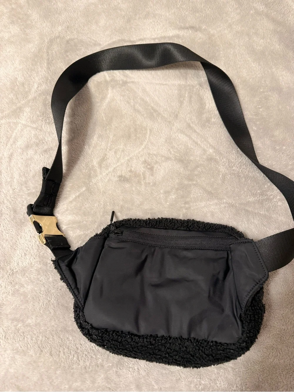 Lululemon Black Sherpa Belt Bag 2L